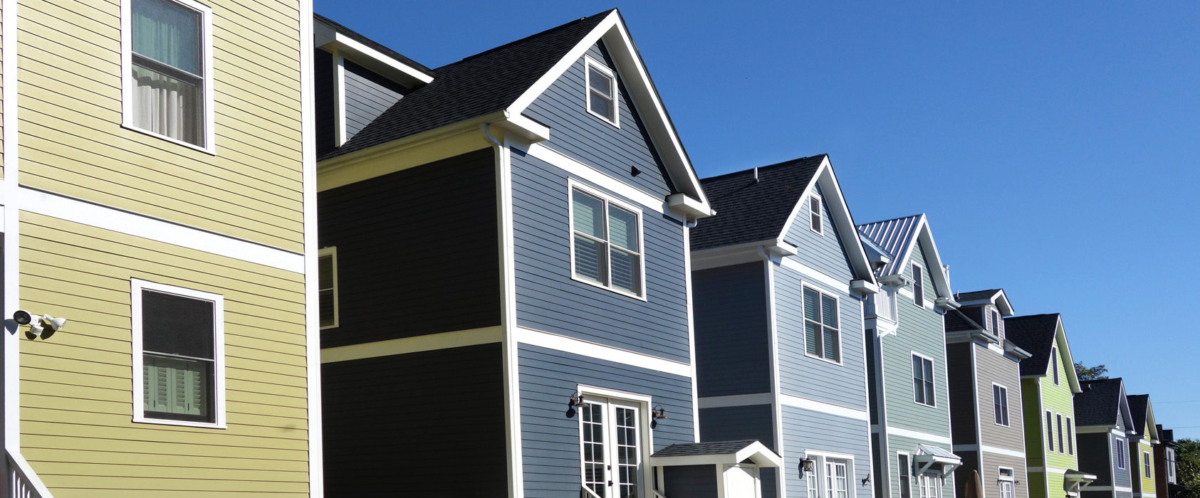 Massivholzfassade aus Kanada